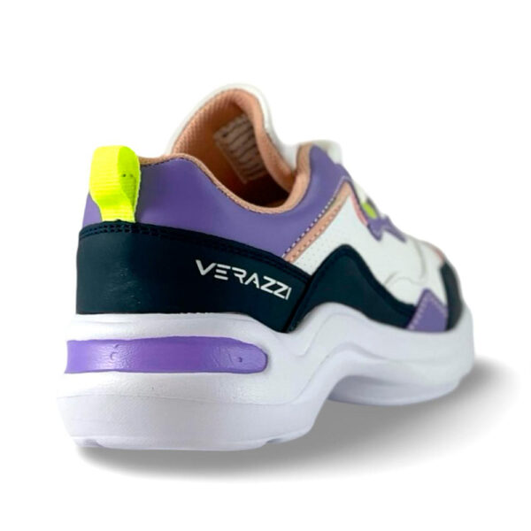 Zapatilla de niña deportiva