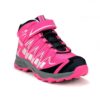 Zapatilla outdoor para niña