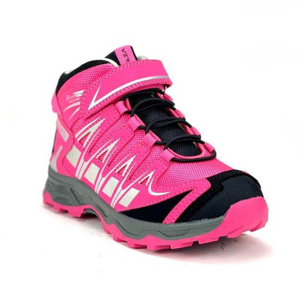 Zapatilla outdoor para niña