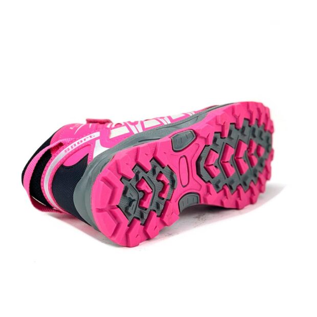 Zapatilla outdoor para niña