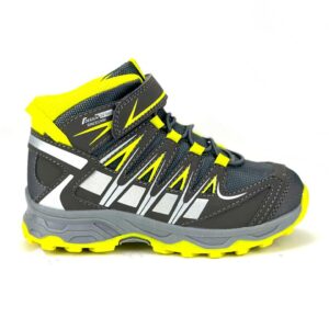 Zapatilla outdoor para niño gris
